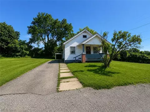 642 Lee Ave, Youngstown, OH 44502