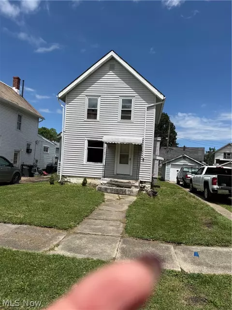 1615 E 48th St, Ashtabula, OH 44004