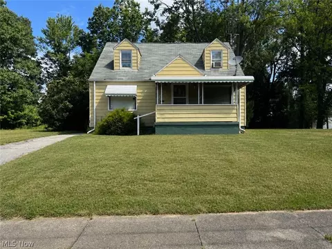 372 E Philadelphia Ave, Youngstown, OH 44507