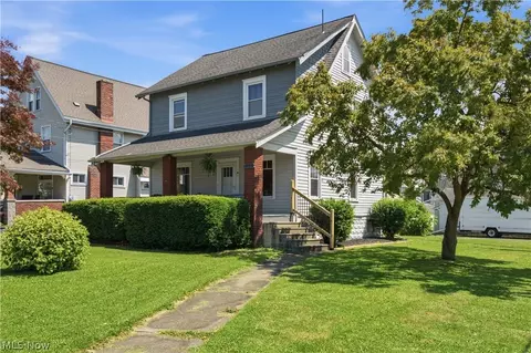 201 E Wilson Ave, Girard, OH 44420