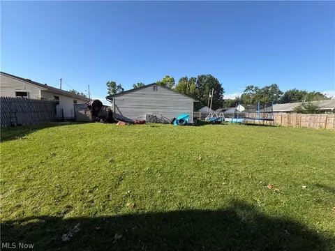 Exterior - 362 Brace Ave, Elyria, OH 44035 photo 2 of 8