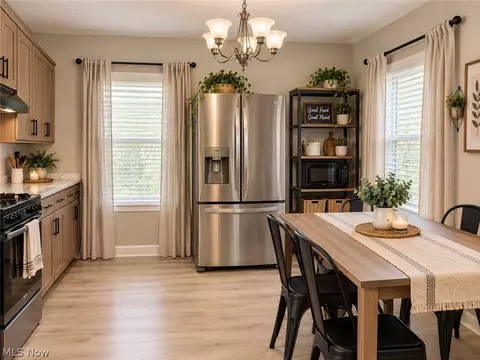 Kitchen - 362 Brace Ave, Elyria, OH 44035 photo 3 of 3