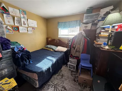 Bedroom - 362 Brace Ave, Elyria, OH 44035 photo 4 of 4