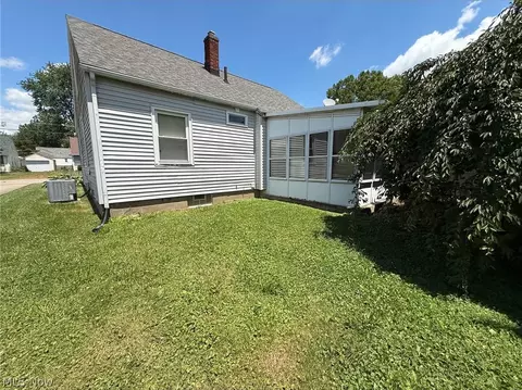 2916 Joseph Pl NW, Canton, OH 44708 photo 5