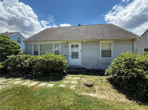 2916 Joseph Pl NW, Canton, OH 44708