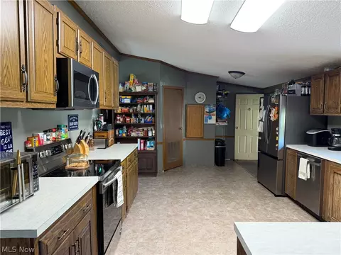 Kitchen - 271 Township Road 1101, Nova, OH 44859 photo 3 of 4