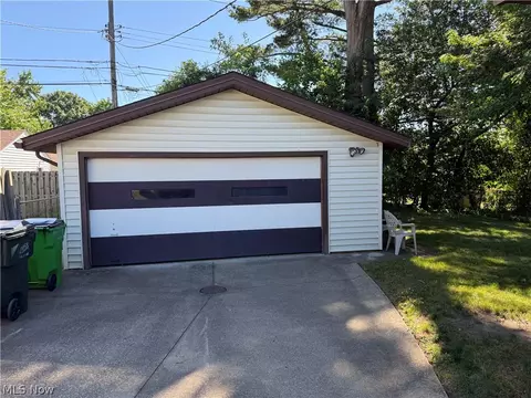 2174 Rockefeller Rd, Wickliffe, OH 44092 photo 34