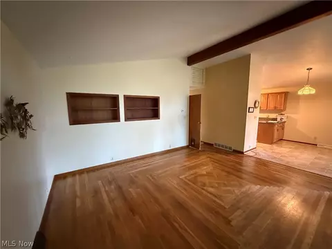 2174 Rockefeller Rd, Wickliffe, OH 44092 photo 9