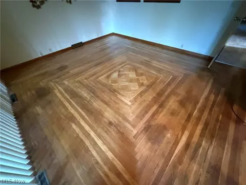2174 Rockefeller Rd, Wickliffe, OH 44092 photo 10