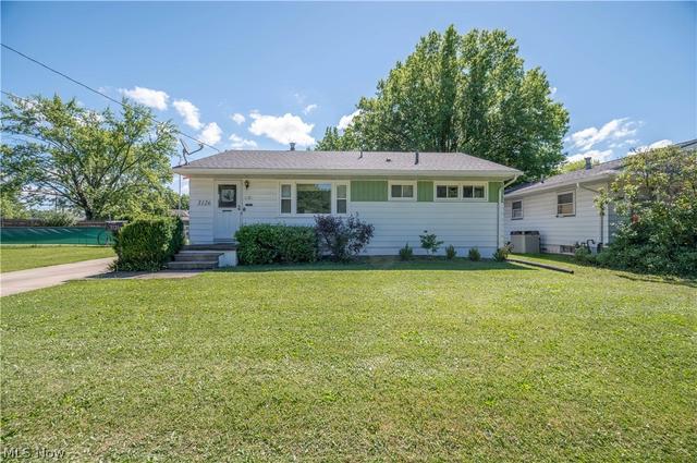 3126 Linda Dr NW, Warren, OH 44485