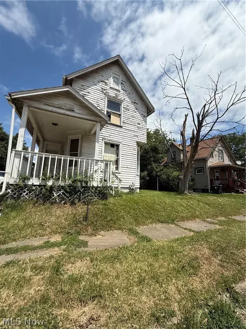 201 15th St SE, Canton, OH 44707