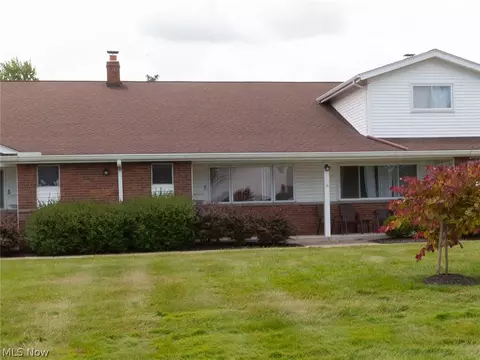 25415 Clubside Dr #9-7, North Olmsted, OH 44070