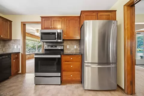 7988 Wright Rd, Broadview Heights, OH 44147 photo 16