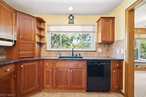7988 Wright Rd, Broadview Heights, OH 44147 photo 14