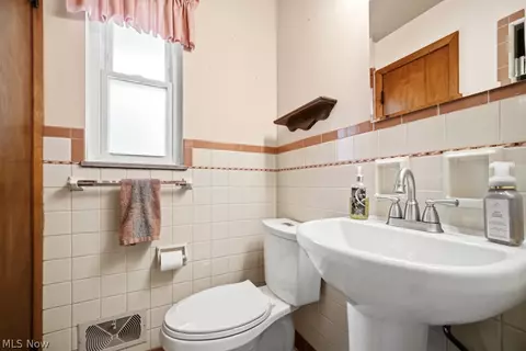 7988 Wright Rd, Broadview Heights, OH 44147 photo 24