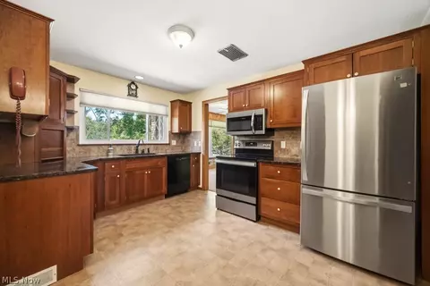 7988 Wright Rd, Broadview Heights, OH 44147 photo 13