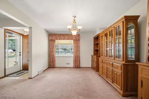 7988 Wright Rd, Broadview Heights, OH 44147 photo 12