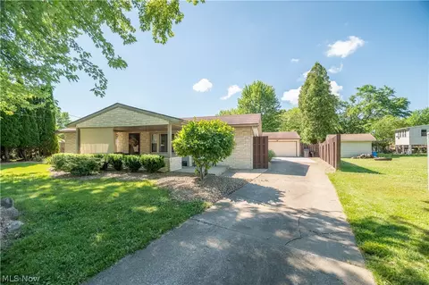 3659 Johnson Ct, Canfield, OH 44406