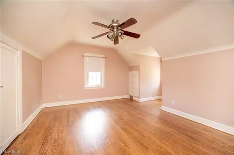 Bedroom - 222 Brookfield Ave, Boardman, OH 44512 photo 6 of 9
