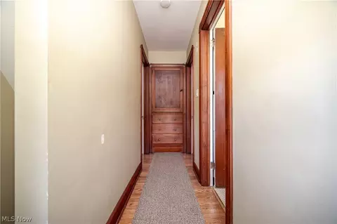 Entry Way - 222 Brookfield Ave, Boardman, OH 44512 photo 2 of 2