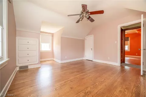 Bedroom - 222 Brookfield Ave, Boardman, OH 44512 photo 4 of 9