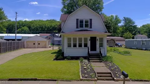 976 N Main St, Killbuck, OH 44637