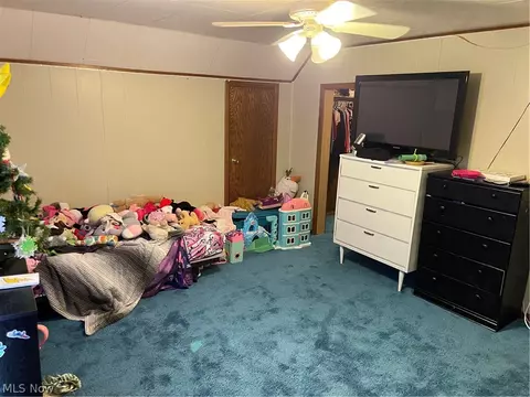 Bedroom - 9778 Cr 622, Killbuck, OH 44637 photo 5 of 6