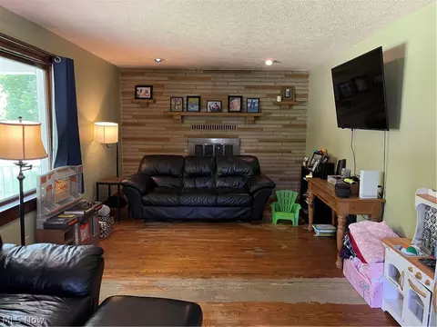 Living - 9778 Cr 622, Killbuck, OH 44637 photo 1 of 2