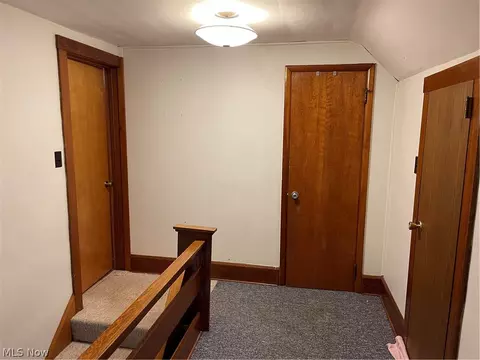 Entry Way - 9778 Cr 622, Killbuck, OH 44637 photo 1 of 2