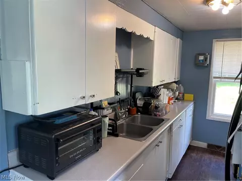 Kitchen - 9778 Cr 622, Killbuck, OH 44637 photo 1 of 2