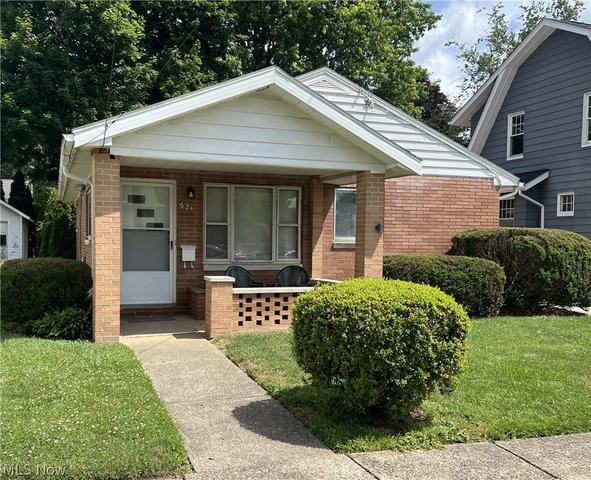 621 Arcadia Ave, Cuyahoga Falls, OH 44221
