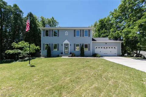390 Southeast Ave, Tallmadge, OH 44278