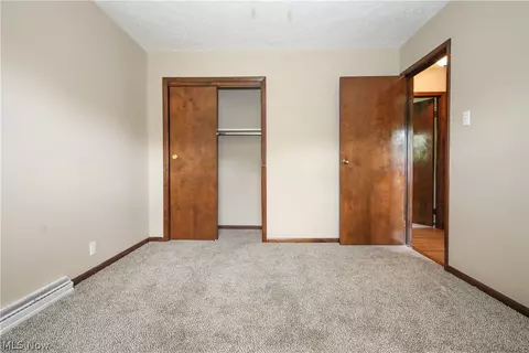 Bedroom - 135 Pine Ln, Barnesville, OH 43713 photo 4 of 6