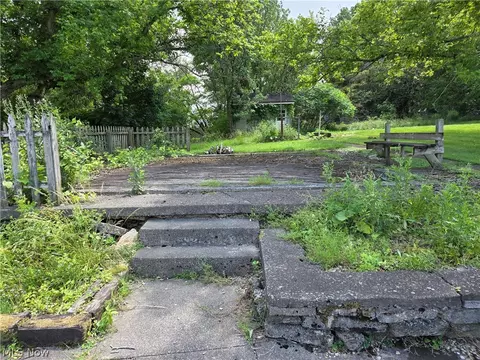 Exterior - 636 Lincoln Ave, Struthers, OH 44471 photo 2 of 2