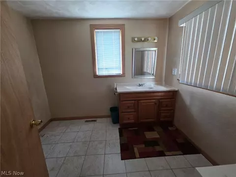 Other - 636 Lincoln Ave, Struthers, OH 44471 photo 7 of 11
