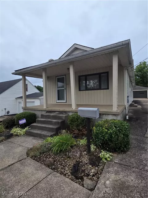 636 Lincoln Ave, Struthers, OH 44471