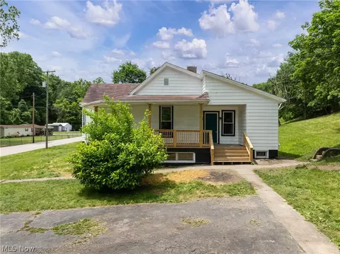56775 Colerain Pike, Martins Ferry, OH 43935