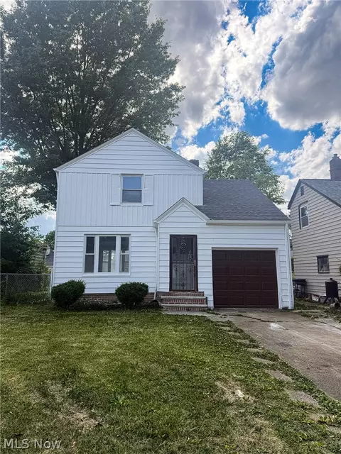 3928 Strandhill Rd, Cleveland, OH 44128