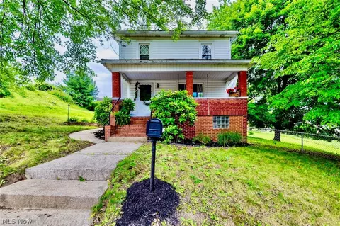 428 Mildred Ave, Weirton, WV 26062
