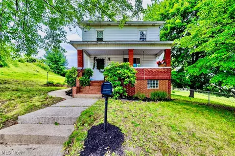 428 Mildred Ave, Weirton, WV 26062