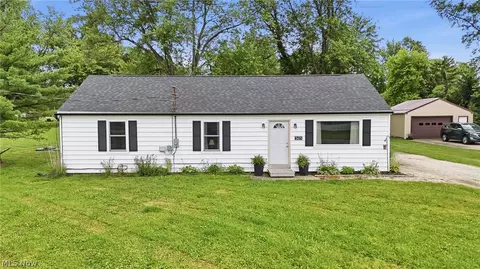 3471 State Route 5, Newton Falls, OH 44444