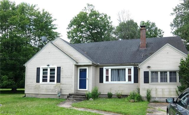 4022 Devon Dr SE, Warren, OH 44484
