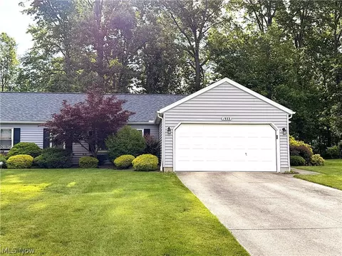 1933 Candlewood Dr, Avon, OH 44011