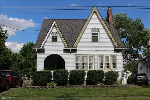 130 Westwood Ave, Orrville, OH 44667