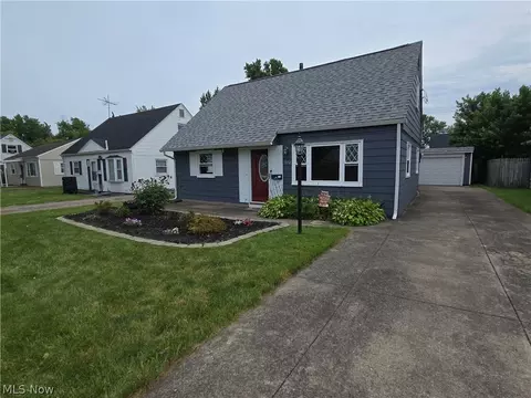3054 Sterling Rd, Lorain, OH 44052