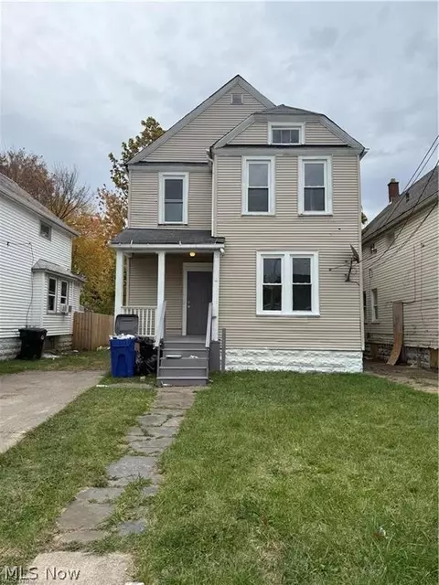 2113 W 104th St, Cleveland, OH 44102