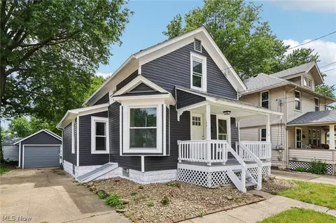 133 E North St, Wadsworth, OH 44281