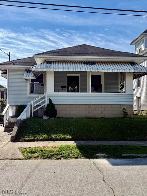 1728 Beaver St, Parkersburg, WV 26101