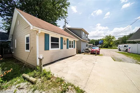 35 Billow Bch, Ashtabula, OH 44004 photo 4
