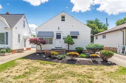 1653 Woodhurst Ave, Mayfield Heights, OH 44124